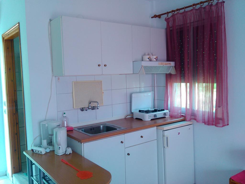 Apartmán House Mantesos Koinira Exteriér fotografie